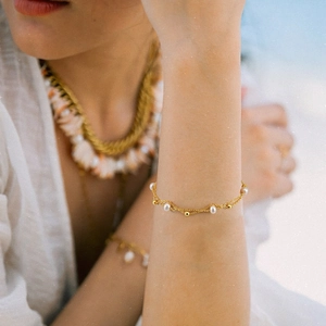 French style double-layer gold chain bracelet with white freshwater pearls for women