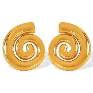 Boucles d'oreilles spirales élégantes en acier titane plaqué or 18 carats au design torsadé