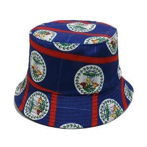 Détail des armoiries de Belize imprimées sur le tissu en toile du chapeau bob d'été