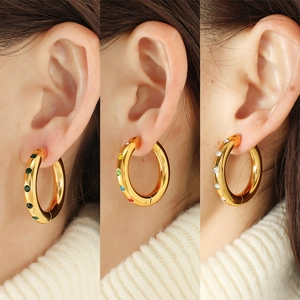 Boucles d'oreilles anneaux vintage 18K or avec zircones serties en trois couleurs