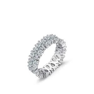 Bague éternité élégante en argent 925 avec pierres en zircon taille poire