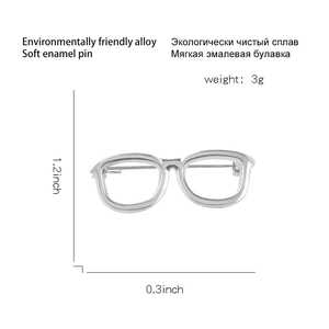 Silver spectacles shaped alloy brooch pin with 1.2 inch size and 3g weight specifications