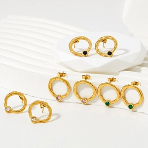 Edelstahl Ohrstecker Unregelmäßige Runde Hammerschlag Textur Mit Buntem Zirkonia Gold Plattiert Für Damen