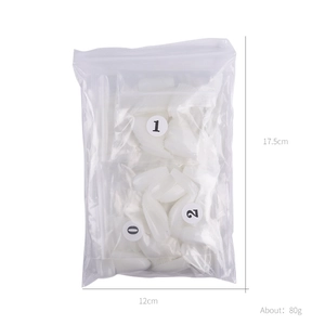 Set da 504 pezzi di punte per unghie finte geometriche in confezione da 12x17,5cm per nail art