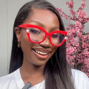 Montura de gafas de ojo de gato rojas elegantes para mujer con detalles de perlas