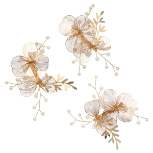 Golden bridal hair pin set with hollow metal flowers and white pearls for wedding party