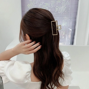 French retro gold metal rectangle hair claw clip for elegant minimalist women's hairstyles