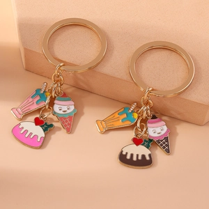 Süßes Schlüsselanhänger-Set aus Goldmetall mit Cartoon-Eis und Cupcake-Anhängern