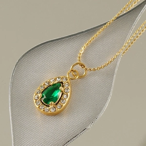 Elegant 18K gold double chain necklace with green teardrop zircon pendant