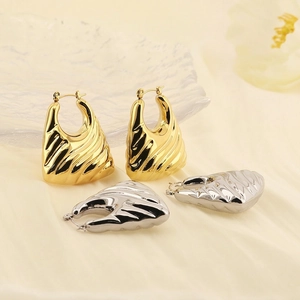 Chunky Hoop Earrings Stainless Steel 18K Gold Plated Geometric U-Shape Wave Textured Creased Metal Vintage For Women