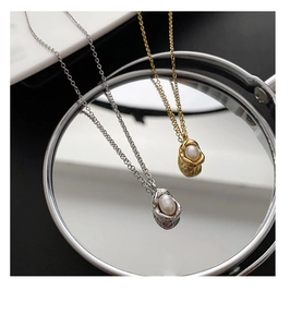 Irregular metal pea pendant necklaces with natural freshwater pearls in gold and silver