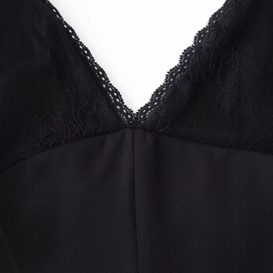 Slim fit black V-neck lace patchwork backless camisole dress with elegant details