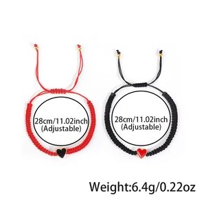 Set di bracciali fatti a mano con cuore intrecciato rosso e nero e perline dorate