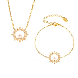Parure de bijoux en acier doré avec pendentif tournesol et zircons brillants de luxe