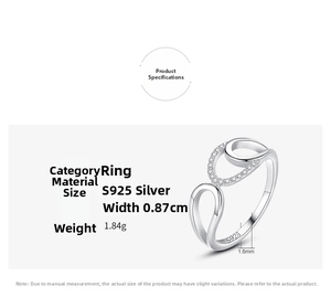 Vista dettagliata dell'anello in argento S925 con larghezza 0,87 cm e design incrociato