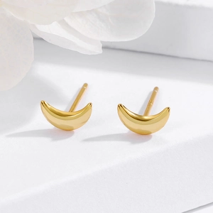 Elegant gold crescent moon stud earrings in S925 sterling silver with a polished mirror finish