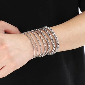 Various widths of minimalist stainless steel box chain bracelets for men and women