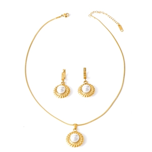 Golden woven circle jewelry set with white pearls and snake chain necklace for women
