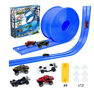 Set pista da corsa con 6 mini auto, binario blu flessibile e connettori a ventosa