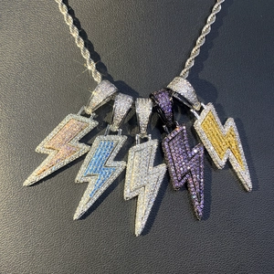 Pendentif éclair hip hop avec pierres de zircon colorées en cinq couleurs vives