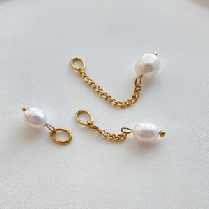 Set di ciondoli in perle d'acqua dolce fatti a mano con catena d'oro per gioielli fai da te.