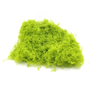 Dettagli di muschio finto verde per composizioni floreali fai-da-te e decorazioni di interni