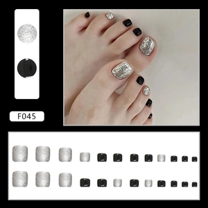 Glossy black and glitter silver press-on toenails set with various sizes