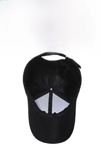 Internal structure of the black baseball cap showing breathable mesh and 6-panel design