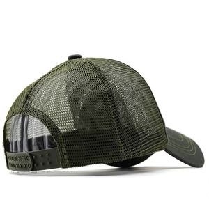 Cappellino da pesca verde militare in mesh con chiusura snapback regolabile per l'estate