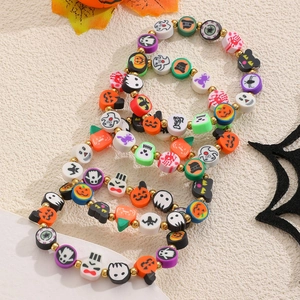 Set de tres pulseras de Halloween con cuentas de calabaza, fantasma y motivos festivos