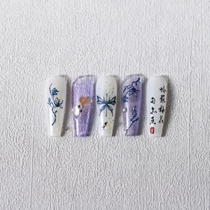 5D stereoscopic 5-piece press-on nails with lavender butterfly and floral designs