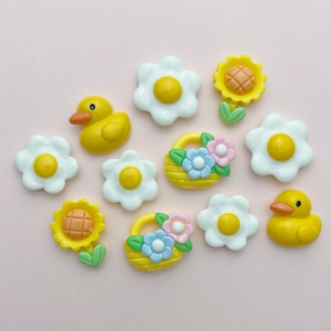 Colorful cartoon resin charms with duck, sunflower, flower basket and daisy shapes