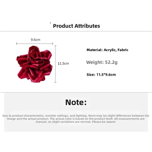 Détails de la pince à cheveux rose satinée avec dimensions et matériel en acrylique
