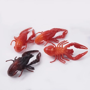 Modelli realistici di aragosta rossa e bruna per display alimentari e portachiavi