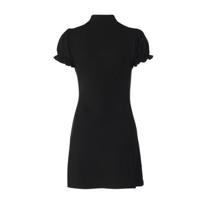 Vue arrière de la mini robe noire avec manches bouffantes et poignets à volants ajustés