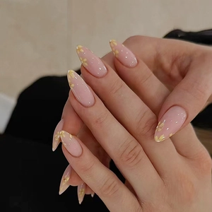 Faux Ongles à Presser Forme Amande Motif Fleurs Jaunes Base Rose Ongles Artificiels Mats pour Femme Mode Quotidienne