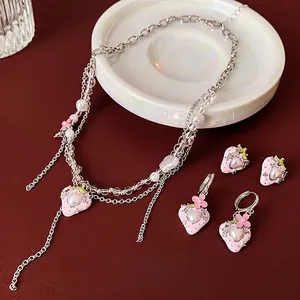 Schmuckset mit rosa Erdbeeren, Herzperlen-Anhängern, Halskette und Ohrringen