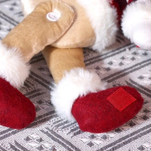 Embrasse de rideau de Noël à carreaux rouges avec bonhomme de neige et père Noël
