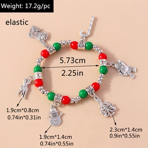 Detailed size specifications for a Christmas beaded bracelet with festive alloy charms