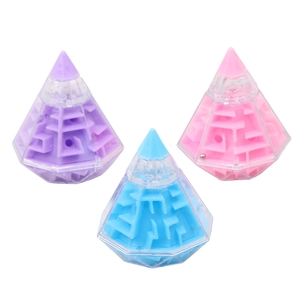 Lot de 3 puzzles labyrinthe 3D en pyramide avec billes en rose bleu et violet