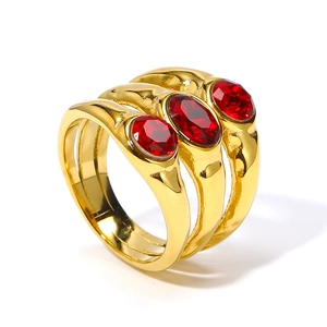 Chic triple-layered gold-plated stainless steel ring with three oval red zircons