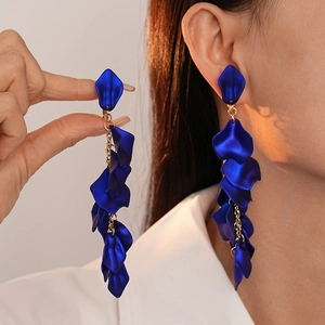Elegant long fringe earrings featuring dark blue acrylic petals and golden chains