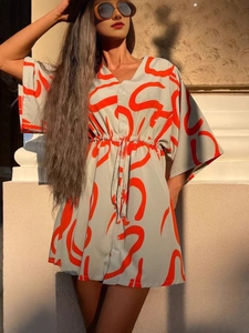 Robe élégante à col en V, manches courtes, imprimés orange et cordon à la taille