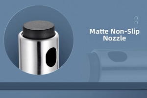Detail of the non-slip matte spray nozzle on the 260ml stainless steel oil bottle head