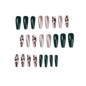 Faux ongles ballerine longs vert foncé avec paillettes argentées et lignes spirales