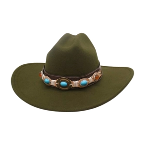Sombrero fedora de lana verde oliva con banda de cuero marrón y piedra turquesa decorada