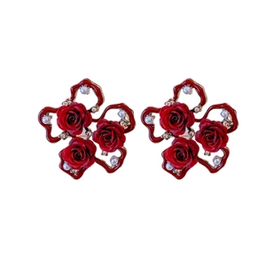 Elegant red rose earrings with pearls and rhinestones in a vintage floral design