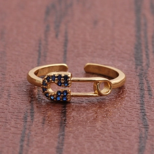 Fashionable golden paperclip open ring for women with micro-set dark blue zircon stones