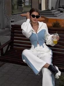 Tuta Donna Patchwork Blocchi Di Colore Felpa Con Cappuccio Corta E Zip E Pantaloni Vita Alta Casual Streetwear