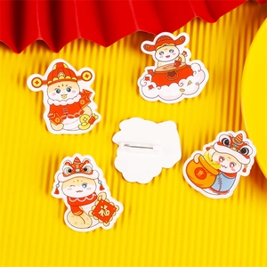 Broche En Acrylique Dessin Animé Année Du Serpent Badge Danse Du Lion Décoration Nouvel An Chinois Cadeau